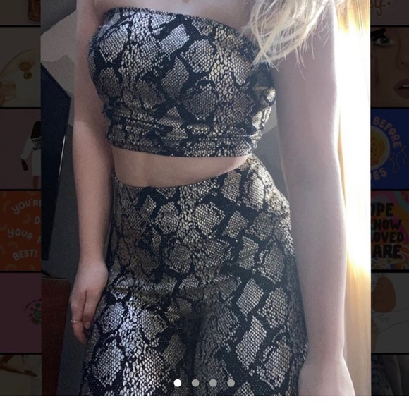 Urban Outfitters set - Picture 1 of 3